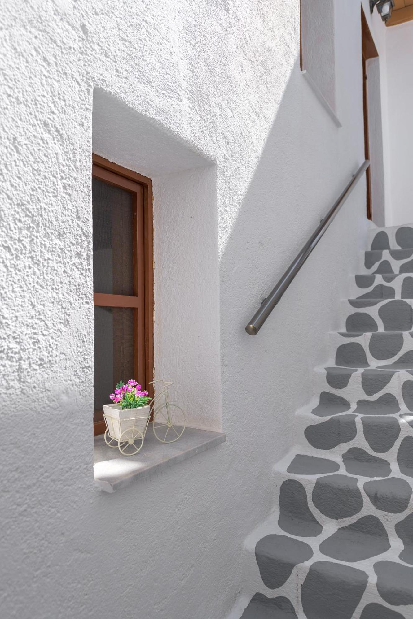 Rustic Self-Inn Rhodes City Dış mekan fotoğraf